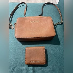 Michael Kors crossbody